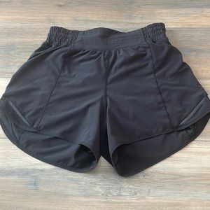 Lululemon High rise hotty hot shorts